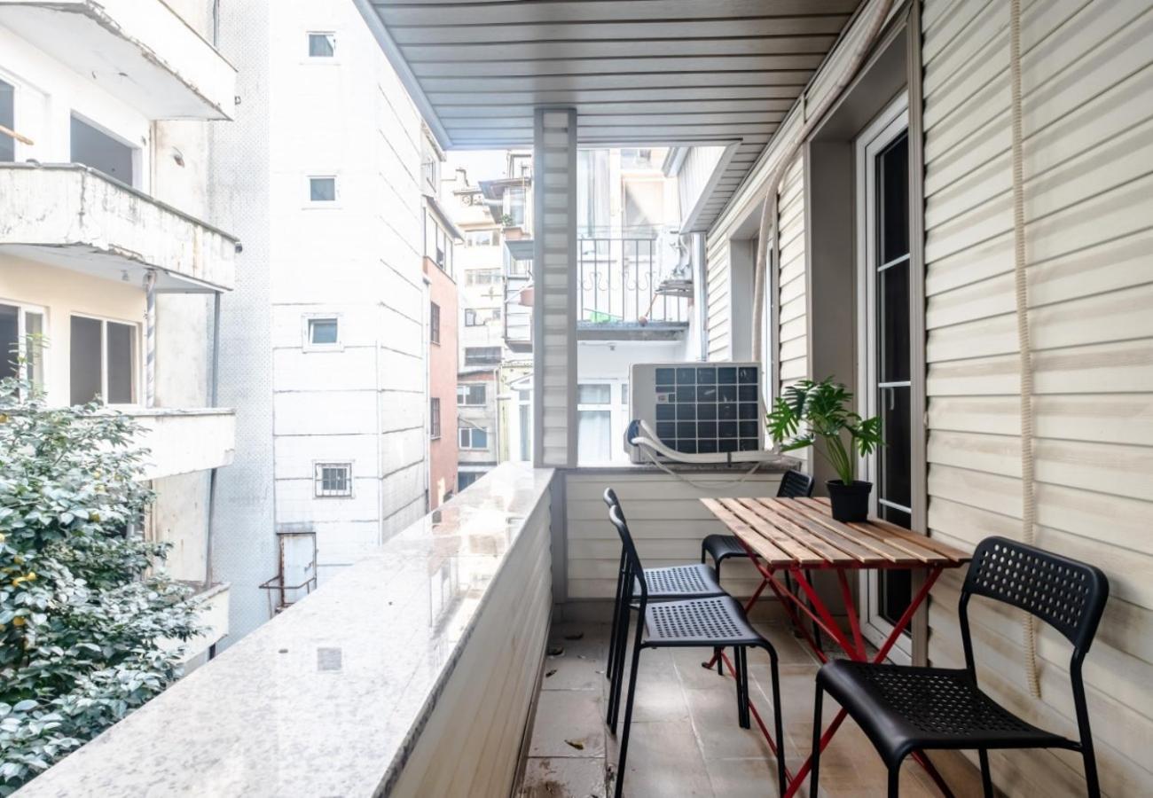 Exclusive Flat With Balcony In Nisantasi Apartment Istanbul Exterior photo