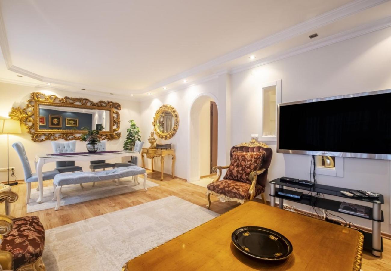 Exclusive Flat With Balcony In Nisantasi Apartment Istanbul Exterior photo